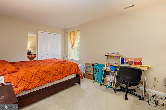 bedroom with a closet