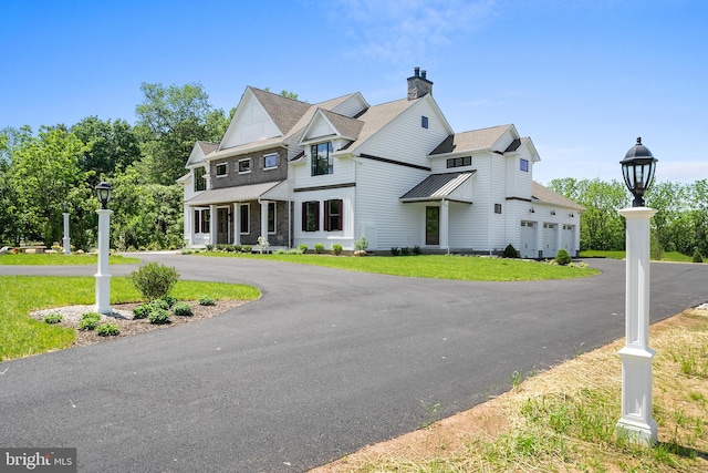 view of front facade with a garage