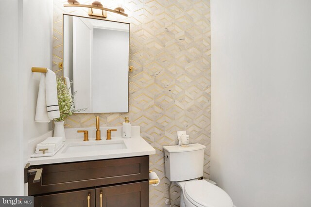 7013 Raleigh Rd, Annandale, VA 22003 - half bath featuring toilet and vanity