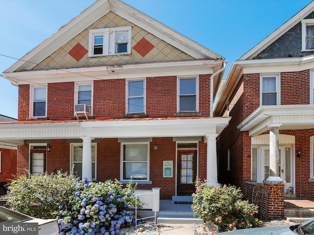 view of front of house with covered porch