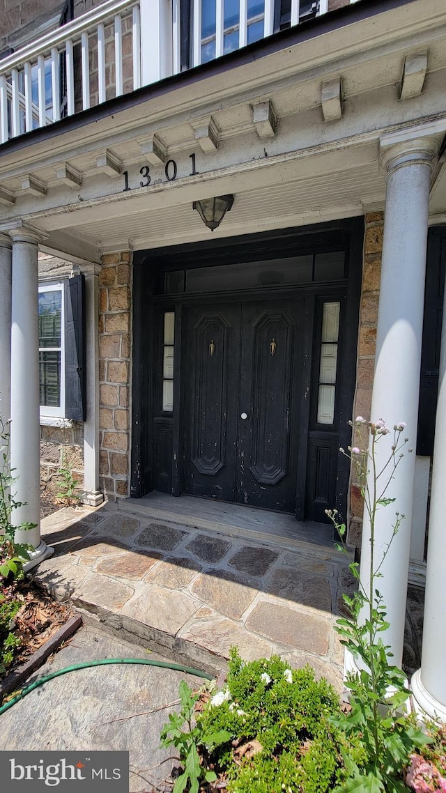 view of entrance to property