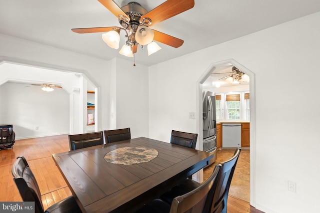 dining room with light hardwood / wood-style floors