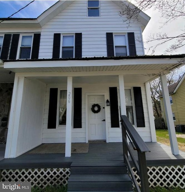 view of front of property with a porch