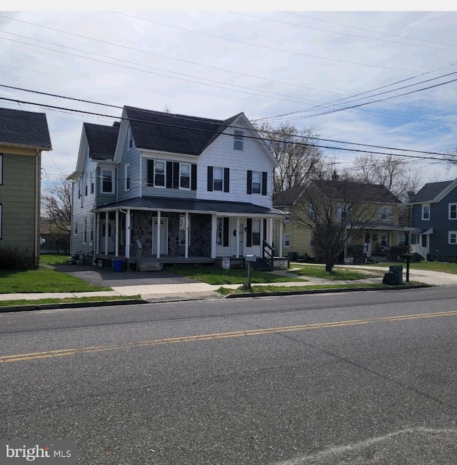 view of front of home with covered porch