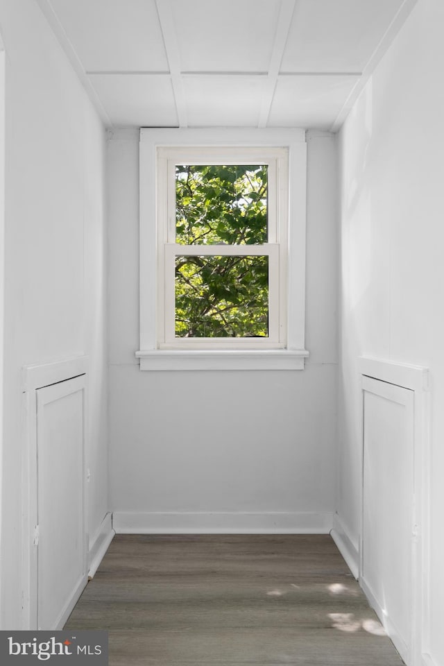 unfurnished room with dark hardwood / wood-style floors