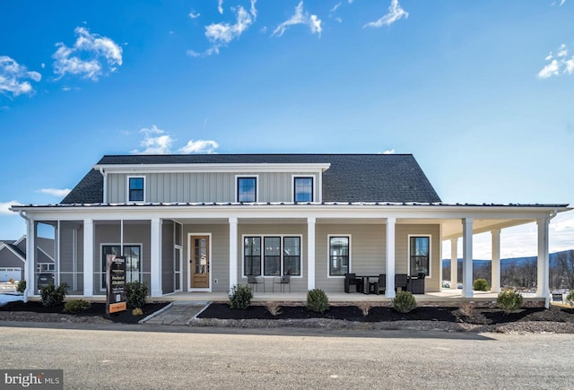 263 Breeches Run Unit 76, Boiling Springs, PA 17007 - country-style home with board and batten siding and covered porch