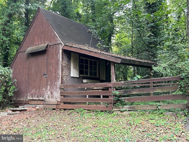 view of outbuilding