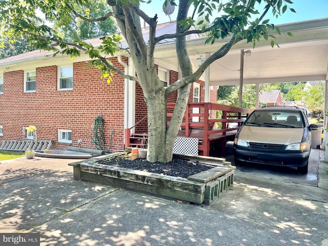 view of front of home featuring a deck