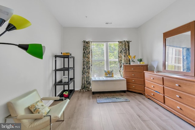 living area with light wood-type flooring