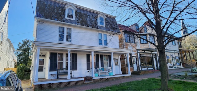 view of front of home featuring covered porch