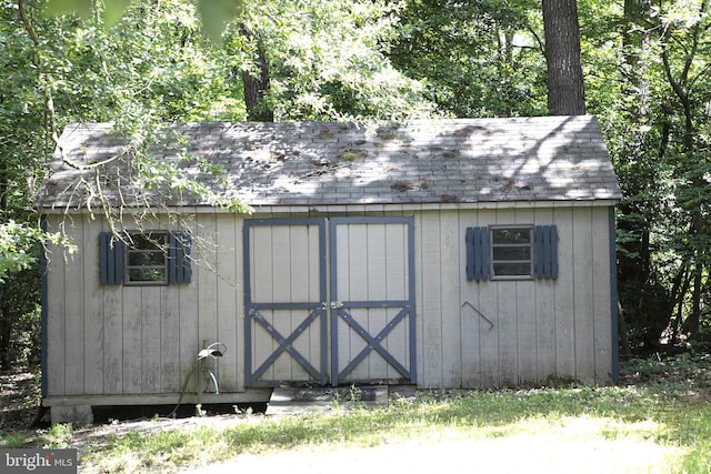 view of outdoor structure