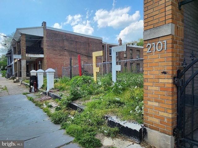 Listing photo 3 for 2107 W Venango St, Philadelphia PA 19140