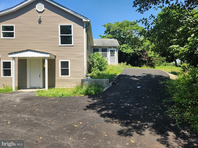 view of front of house