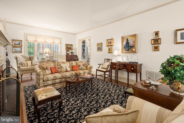 living room with carpet and ornamental molding