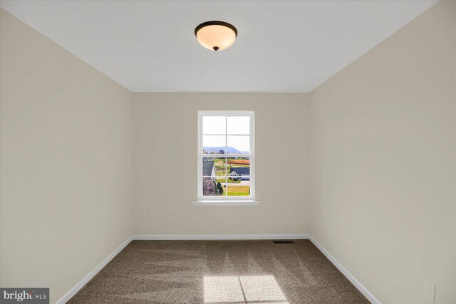 84 Limerick Ln, Selinsgrove, PA 17870 - unfurnished bedroom featuring carpet floors, baseboards, and a closet