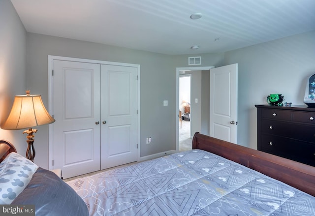 bedroom featuring a closet