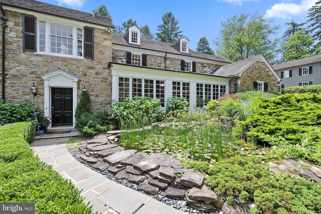 view of colonial inspired home