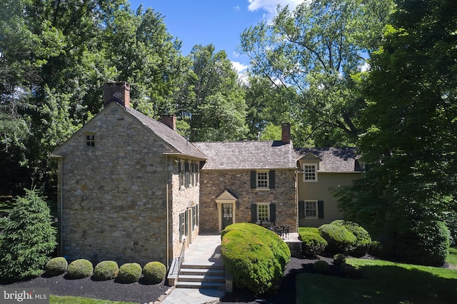 view of front of house