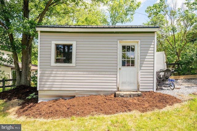 view of outbuilding