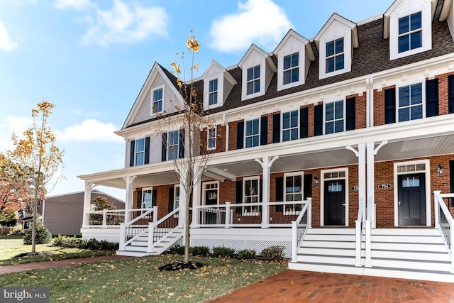 view of front of property featuring a porch