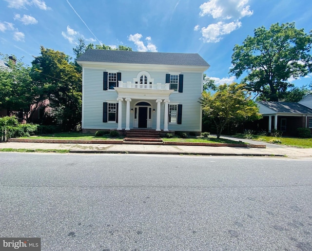 view of colonial inspired home