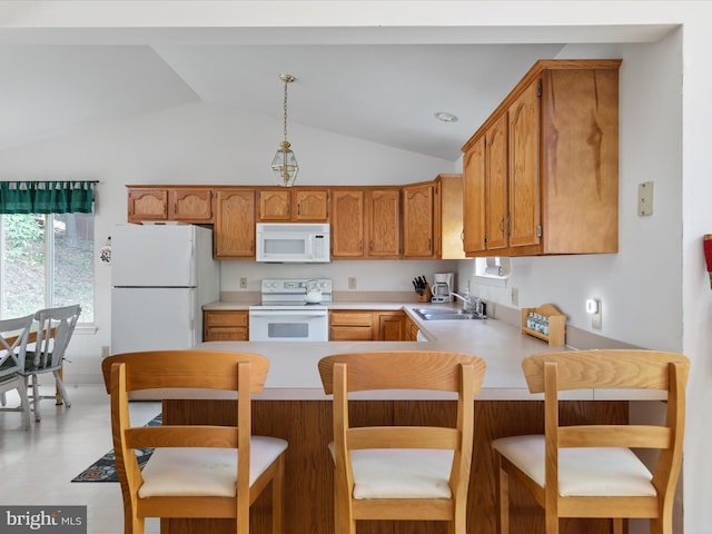 kitchen with sink, kitchen peninsula, vaulted ceiling, decorative light fixtures, and white appliances