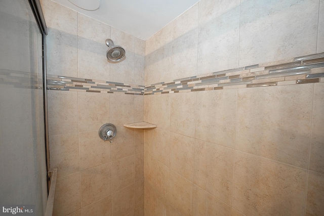 room details with tiled shower