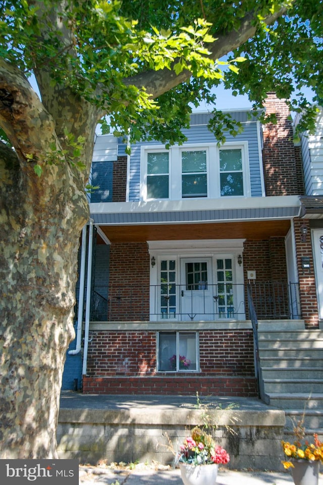 view of front of house with covered porch