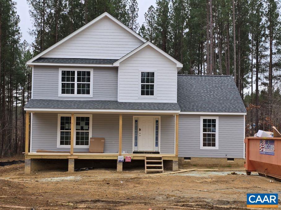 view of front of property featuring a porch