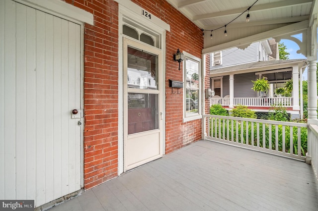 view of patio / terrace with covered porch