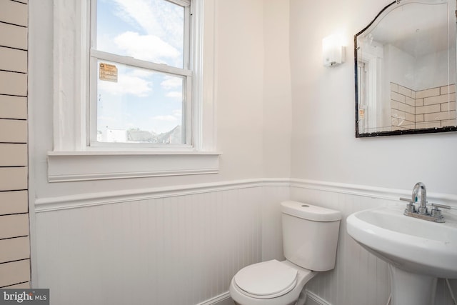 bathroom with sink and toilet