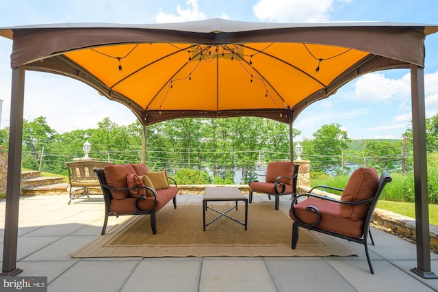 view of patio / terrace with an outdoor hangout area