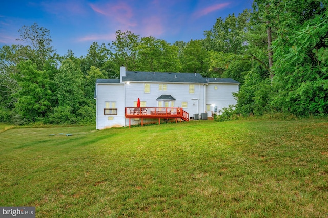 exterior space with a lawn