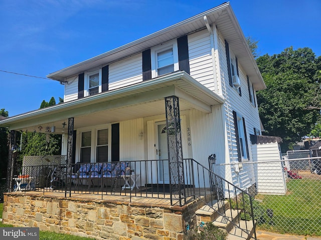 view of front facade with covered porch