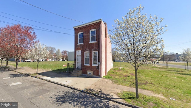 Listing photo 3 for 1012 S 6th St, Camden NJ 08103