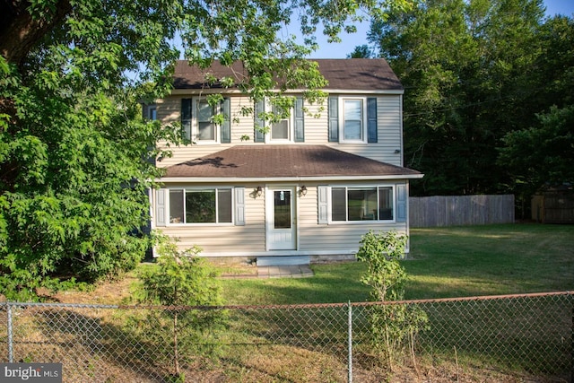 view of front facade with a front lawn