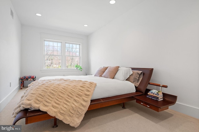 bedroom featuring carpet floors