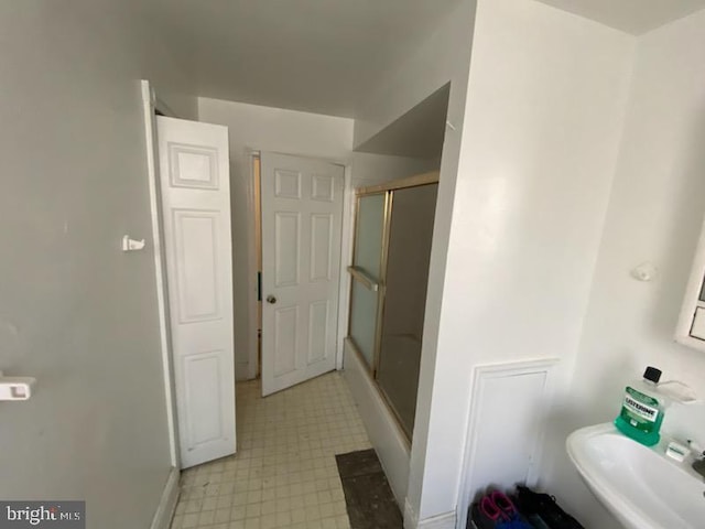 bathroom with walk in shower