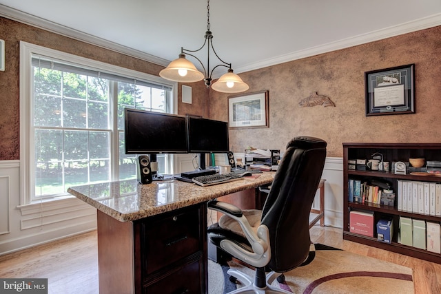 office area with light hardwood / wood-style floors, an inviting chandelier, and crown molding