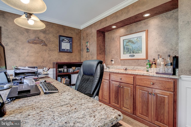 office with crown molding and light wood-type flooring