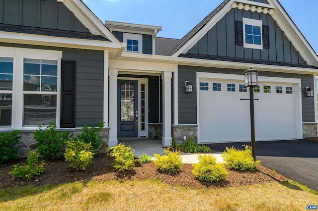 view of front of home featuring a garage