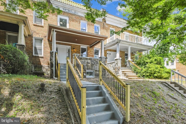 view of front facade with a porch