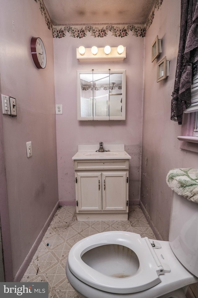 bathroom featuring vanity