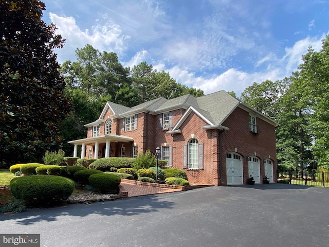 view of front facade featuring a garage