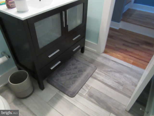 room details featuring hardwood / wood-style floors