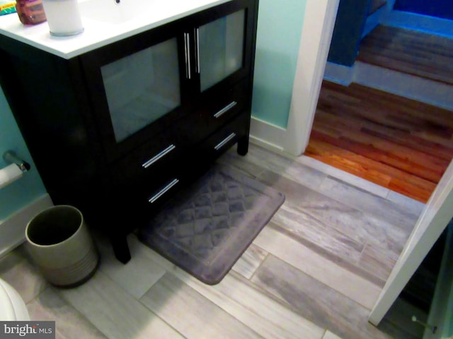 room details featuring hardwood / wood-style floors