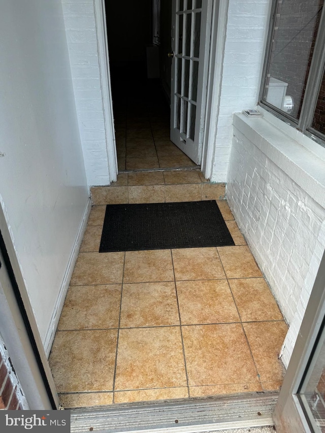 1717 W 4th St, Wilmington, DE 19805 - hall featuring tile patterned flooring
