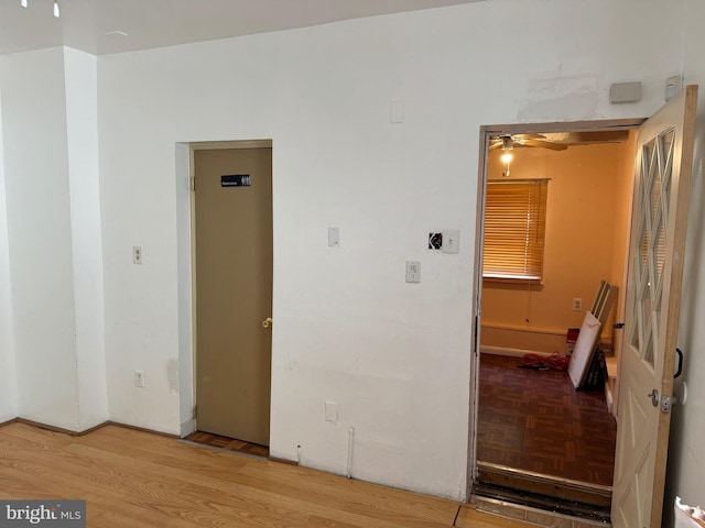 1717 W 4th St, Wilmington, DE 19805 - unfurnished room with wood finished floors and ceiling fan