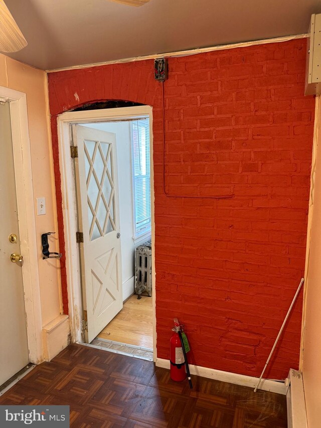 1717 W 4th St, Wilmington, DE 19805 - entryway featuring baseboards and a baseboard radiator