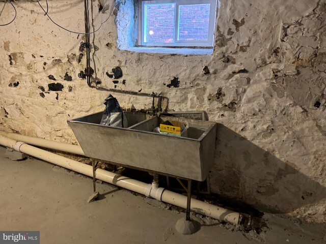 1717 W 4th St, Wilmington, DE 19805 - basement view of a sink